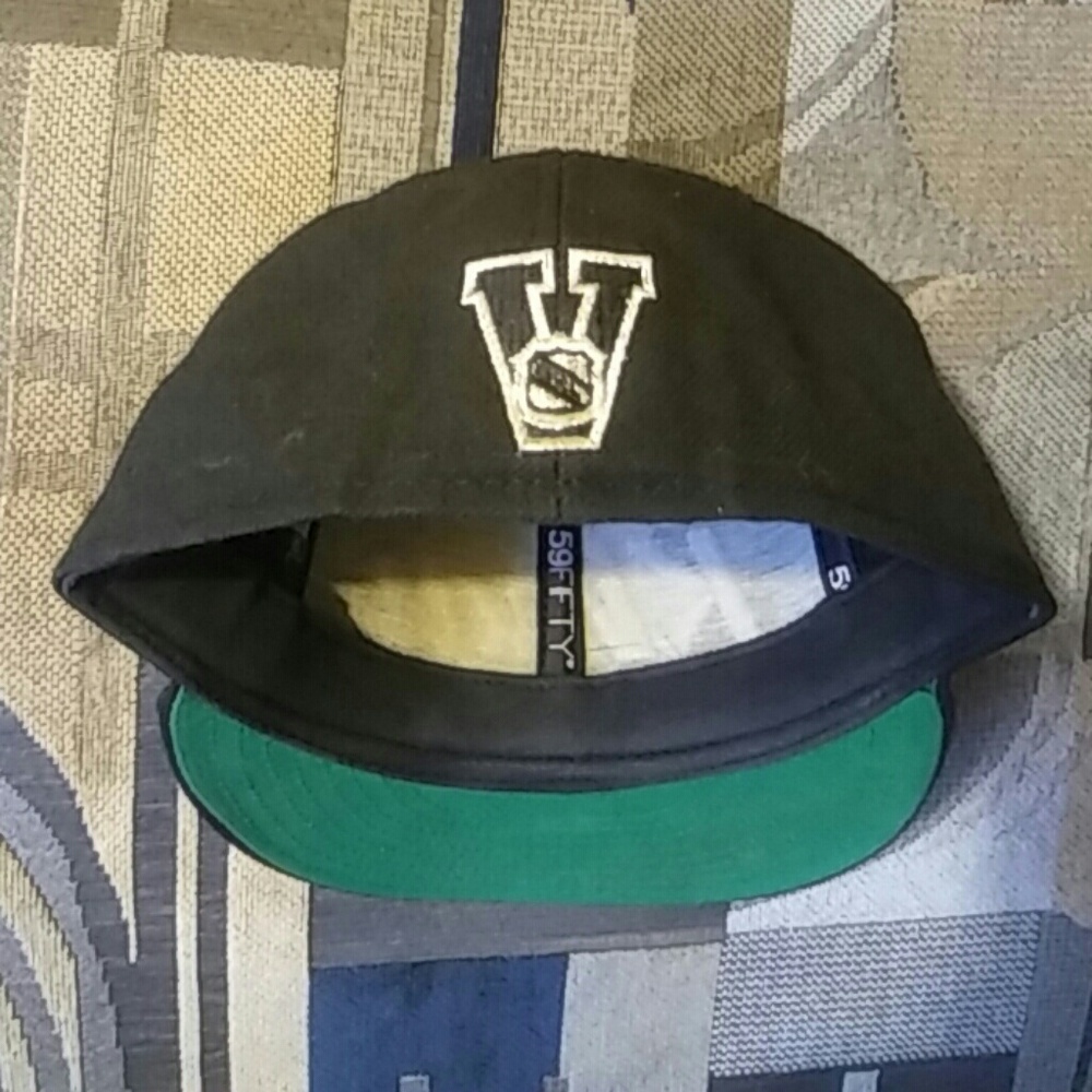Hat - Picture 3 of 3